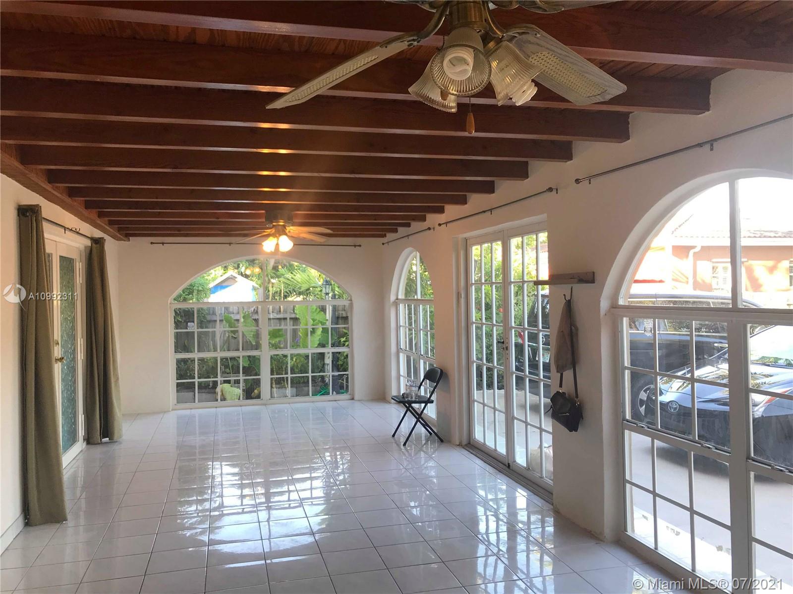See details / 2458 sq. ft. $ 2021-02-01 0 Photo