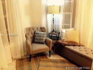 See details / 2458 sq. ft. $ 2021-02-01 0 Photo