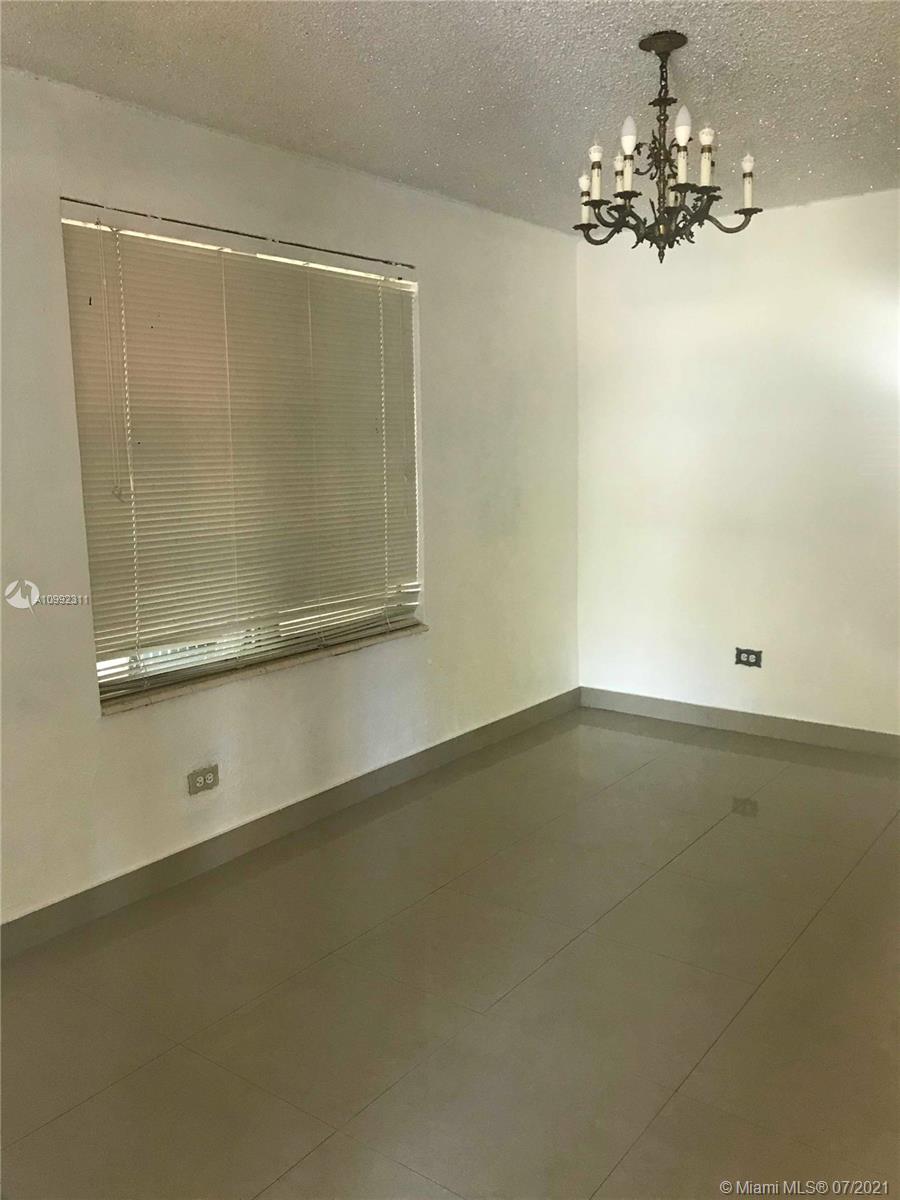 See details / 2458 sq. ft. $ 2021-03-31 0 Photo