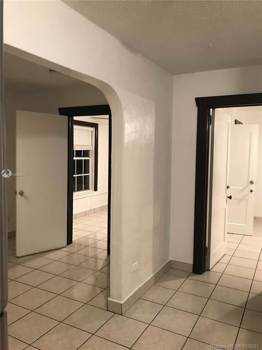 See details / 2458 sq. ft. $ 2021-03-31 0 Photo
