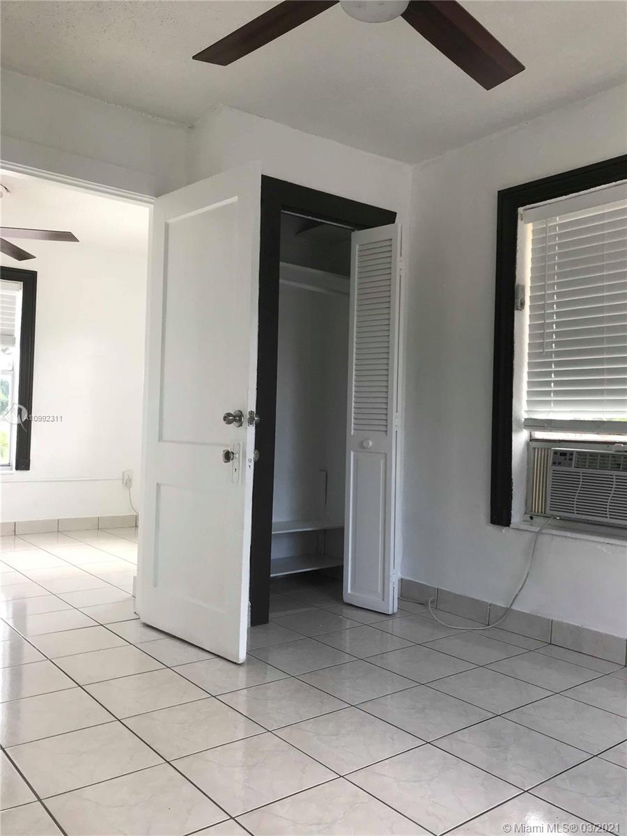 See details / 2458 sq. ft. $ 2021-03-31 0 Photo