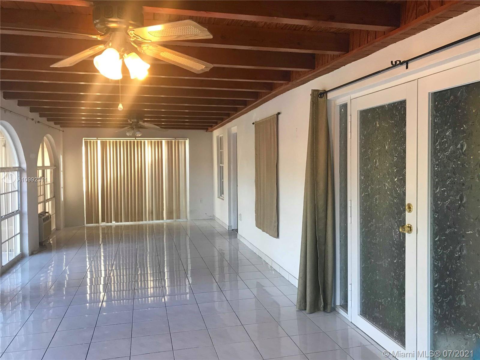 See details / 2458 sq. ft. $ 2021-02-01 0 Photo