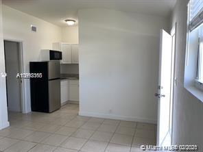 See details / 1000 sq. ft. $ 2021-02-01 0 Photo
