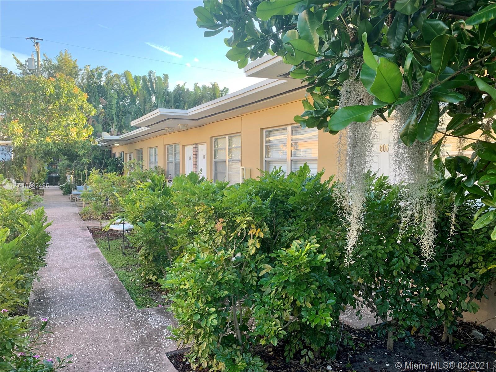 See details / 6960 sq. ft. $ 2021-02-01 0 Photo