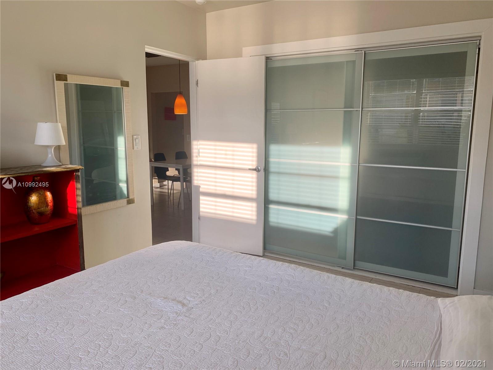 See details / 6960 sq. ft. $ 2021-02-01 0 Photo