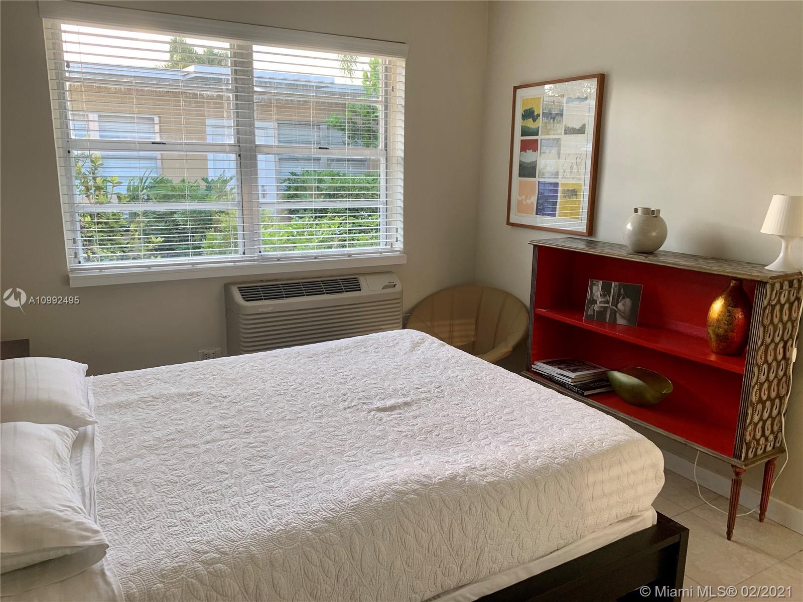See details / 6960 sq. ft. $ 2021-02-01 0 Photo