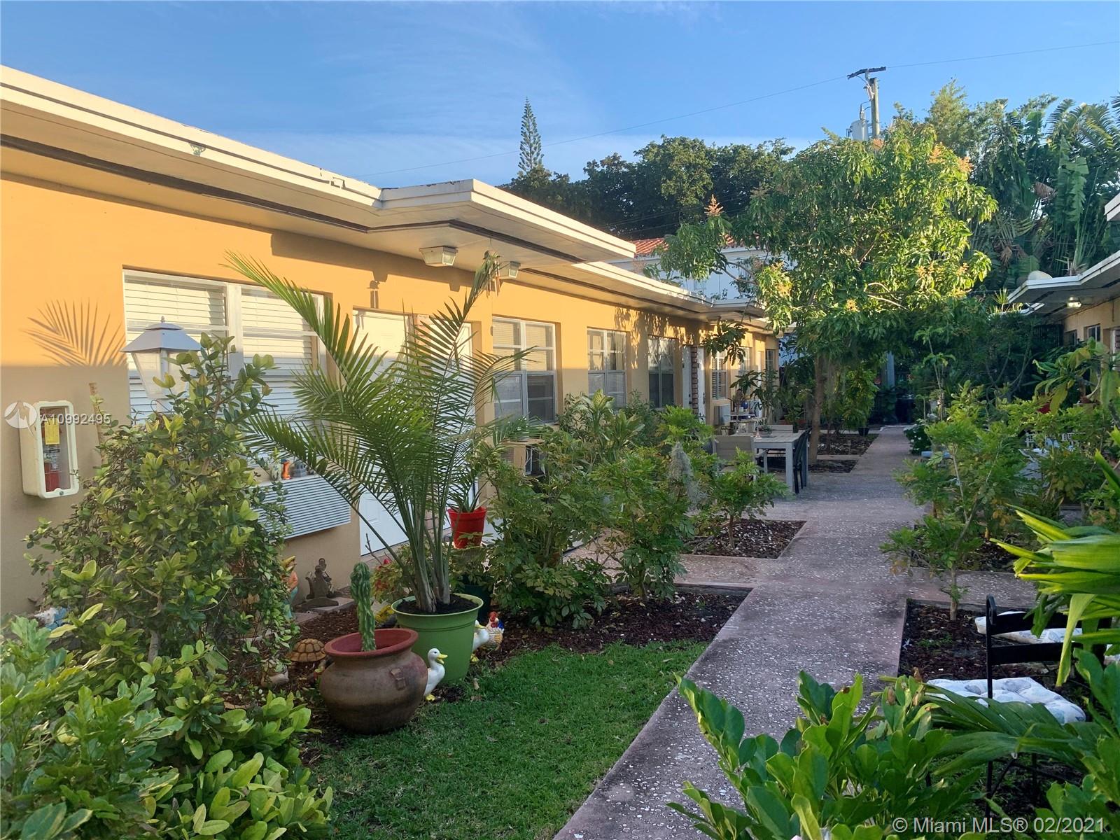 See details / 6960 sq. ft. $ 2021-02-01 0 Photo