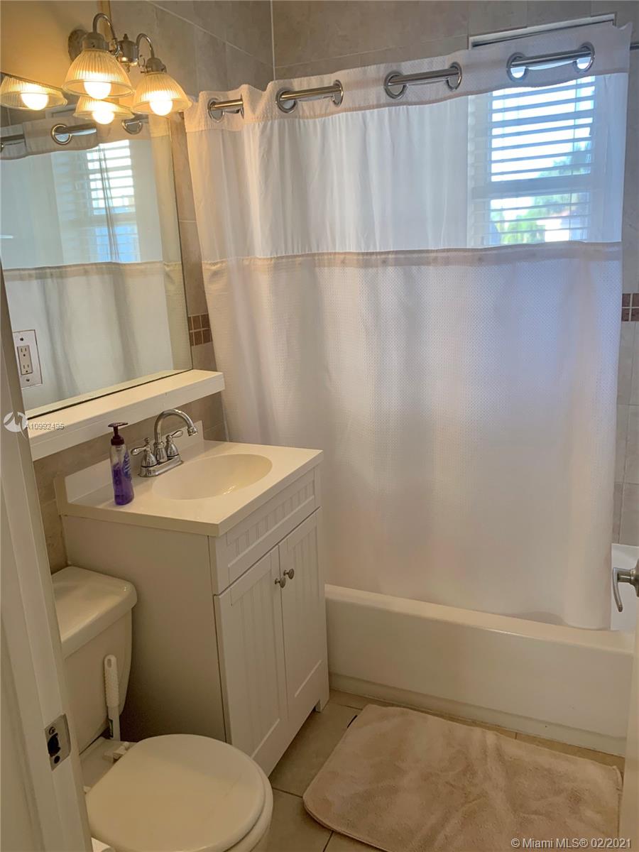 See details / 6960 sq. ft. $ 2021-02-01 0 Photo
