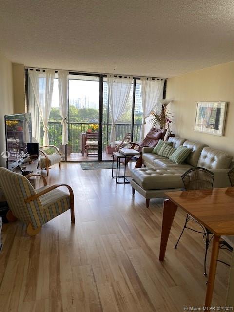 Photo of 3475 Country Club Dr #604, Aventura, Florida, 33180 - APARTMENT ENTRANCE