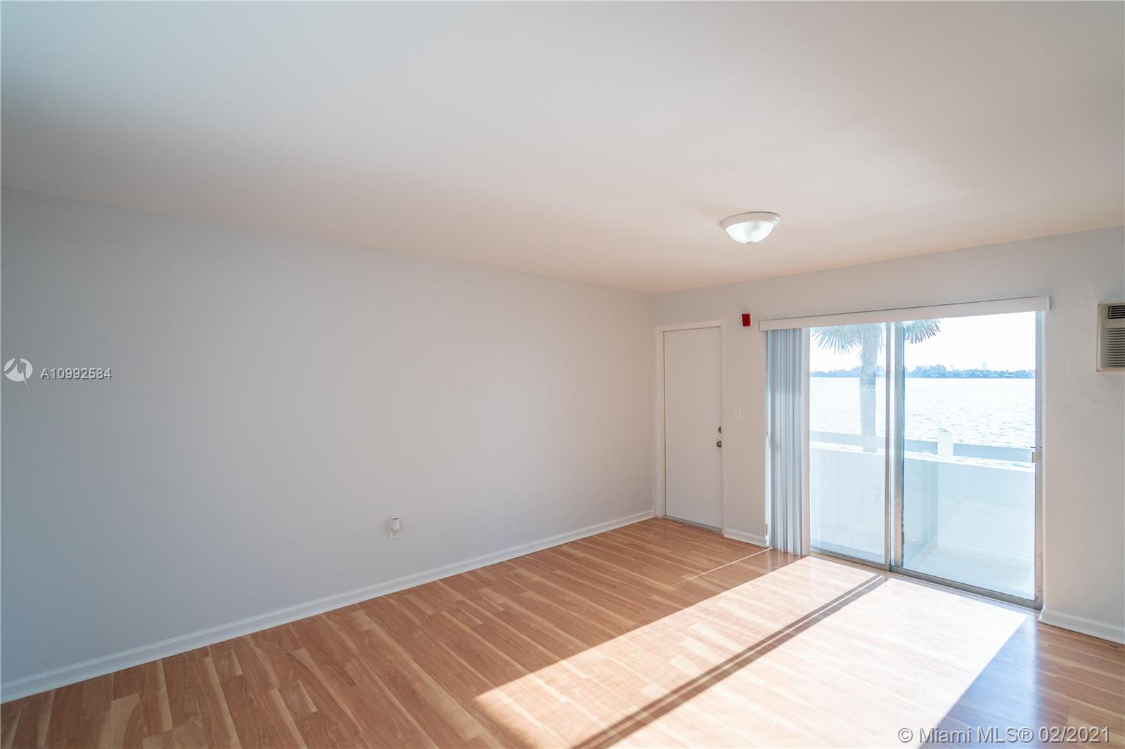 See details / sq. ft. $ 2021-02-01 0 Photo