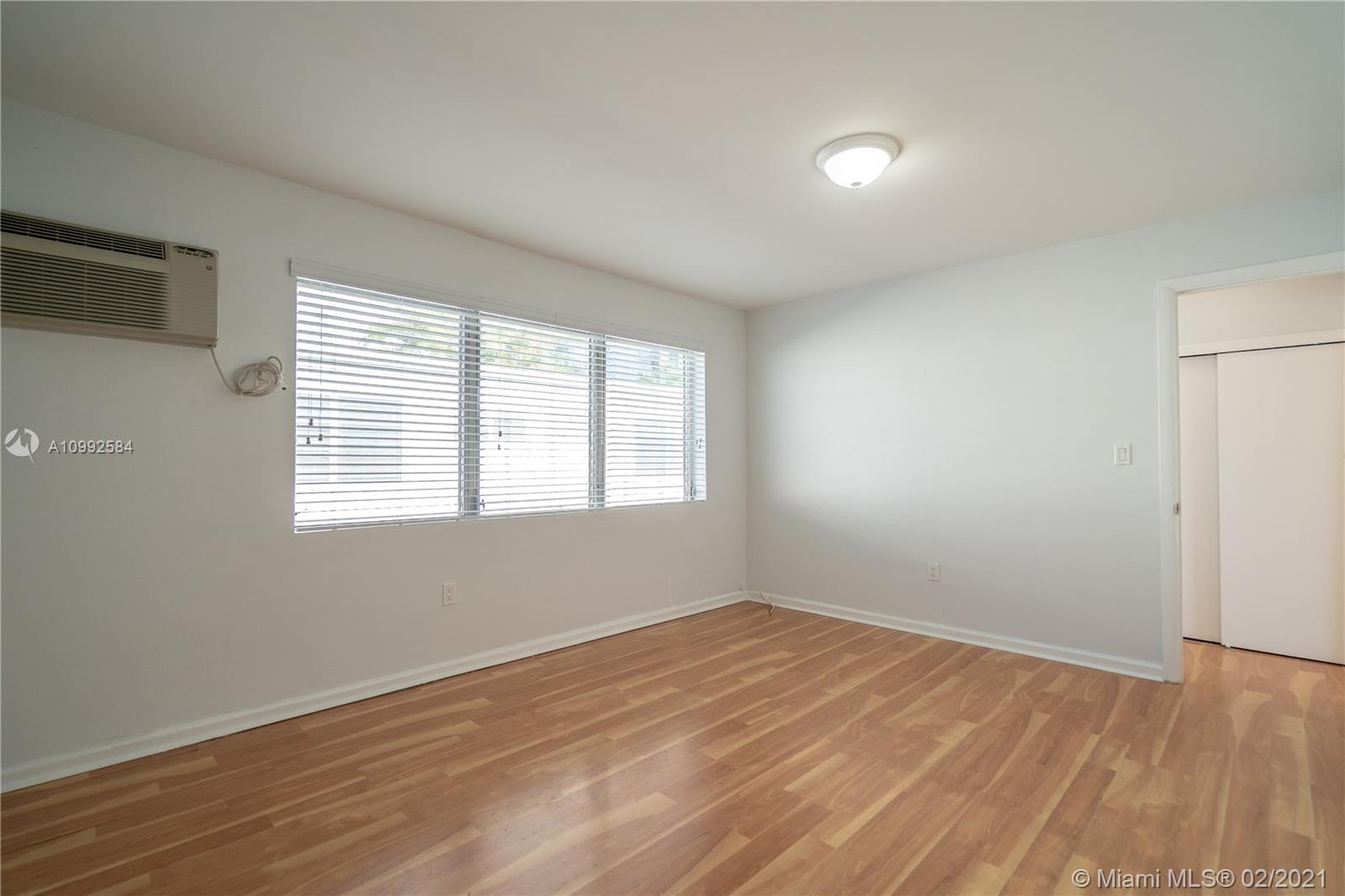 See details / sq. ft. $ 2021-02-01 0 Photo