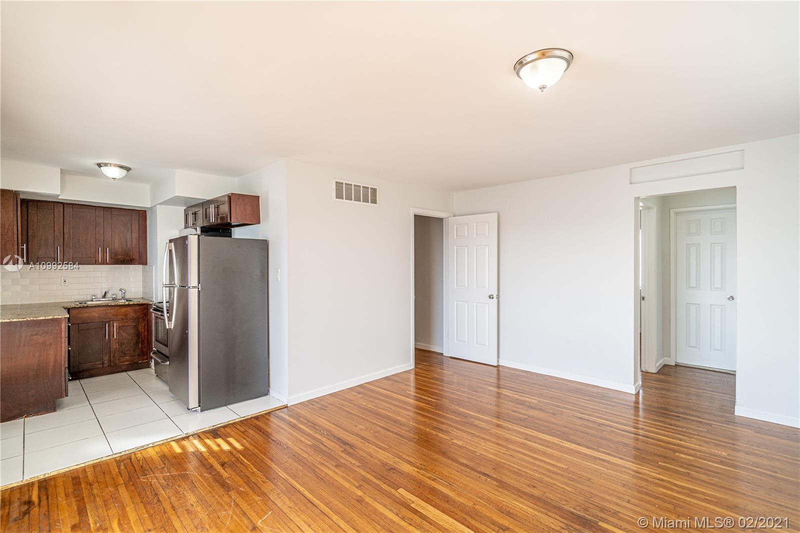 See details / sq. ft. $ 2021-02-01 0 Photo