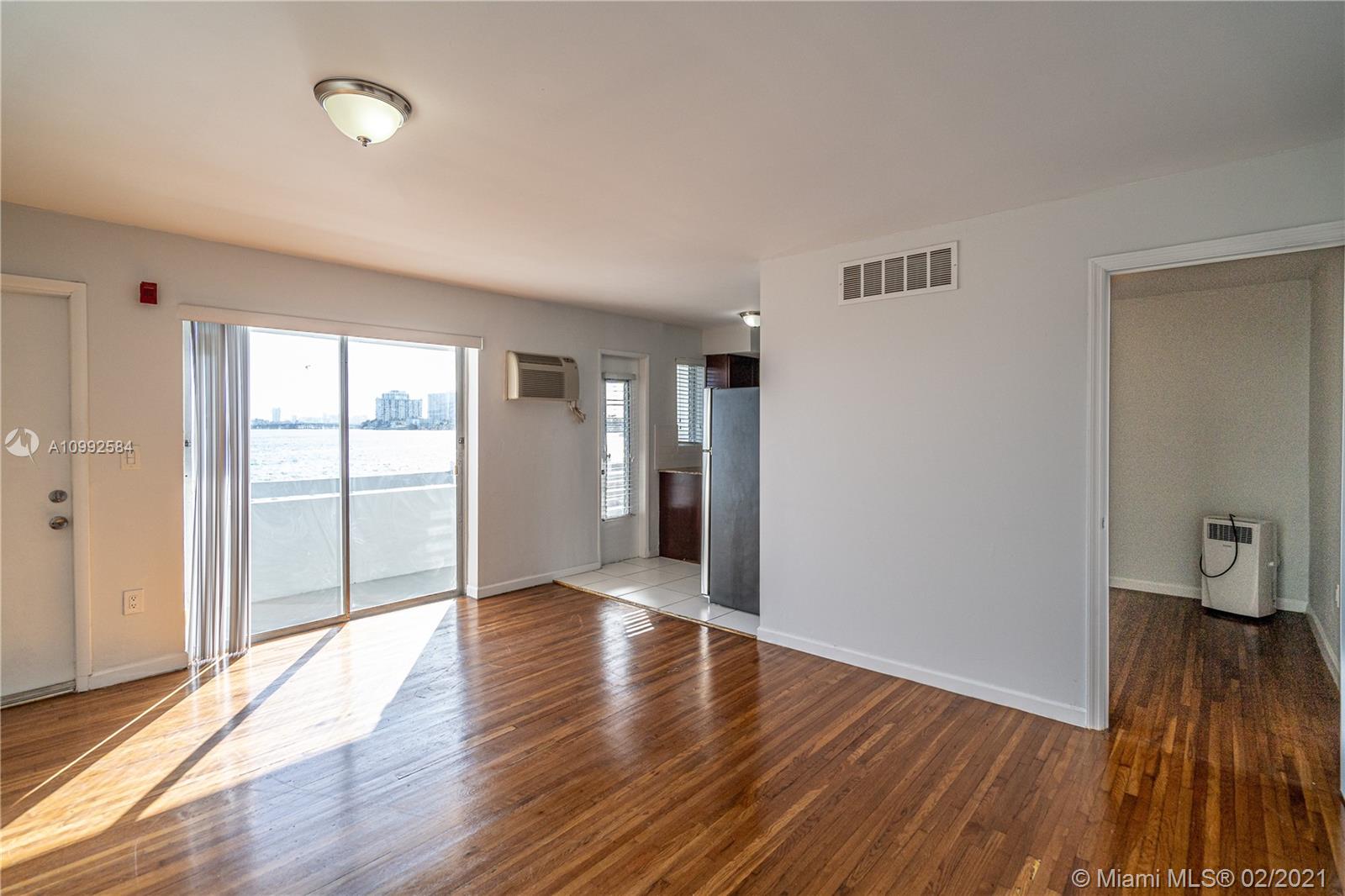 See details / sq. ft. $ 2021-02-01 0 Photo