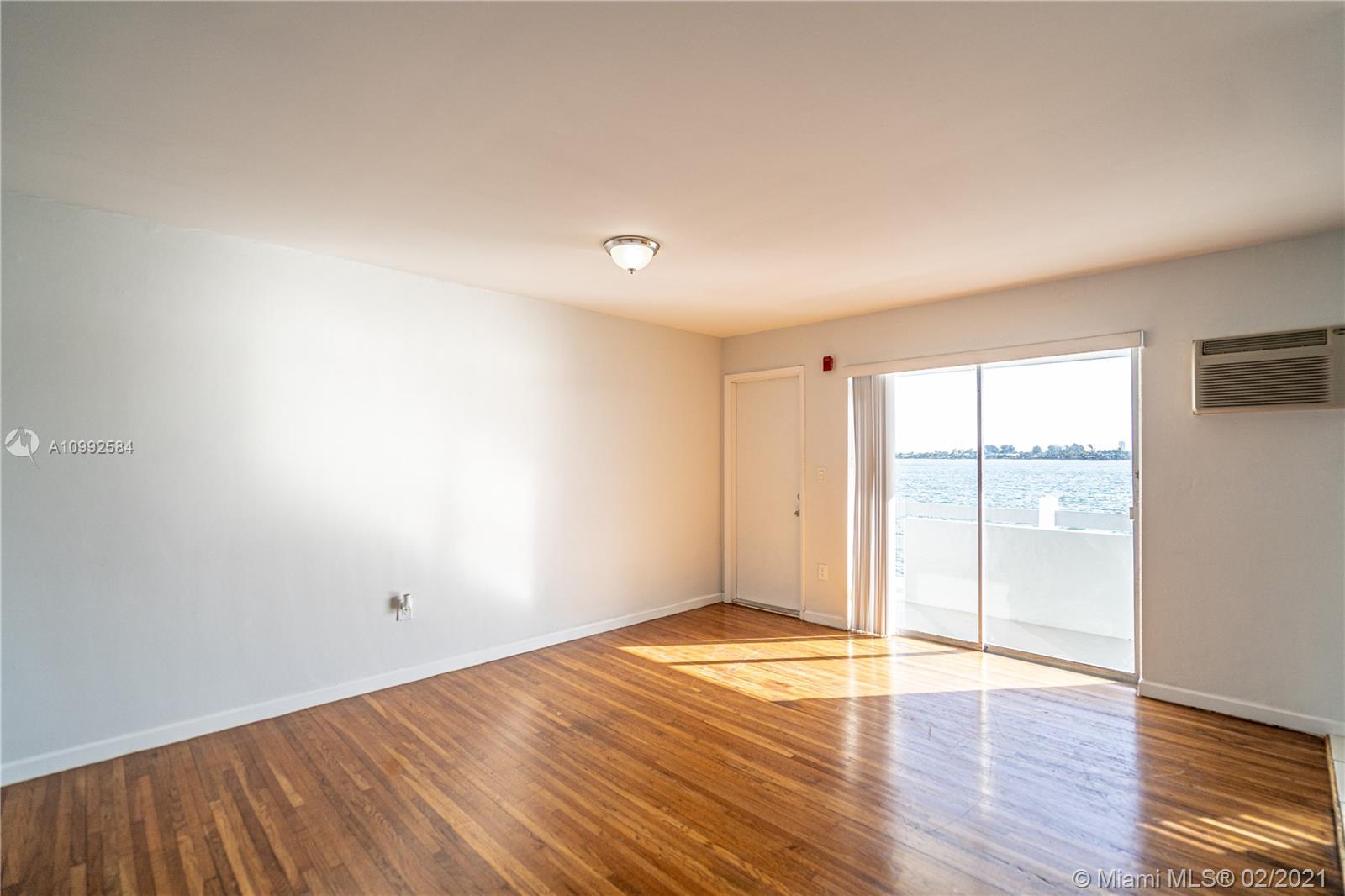 See details / sq. ft. $ 2021-02-01 0 Photo