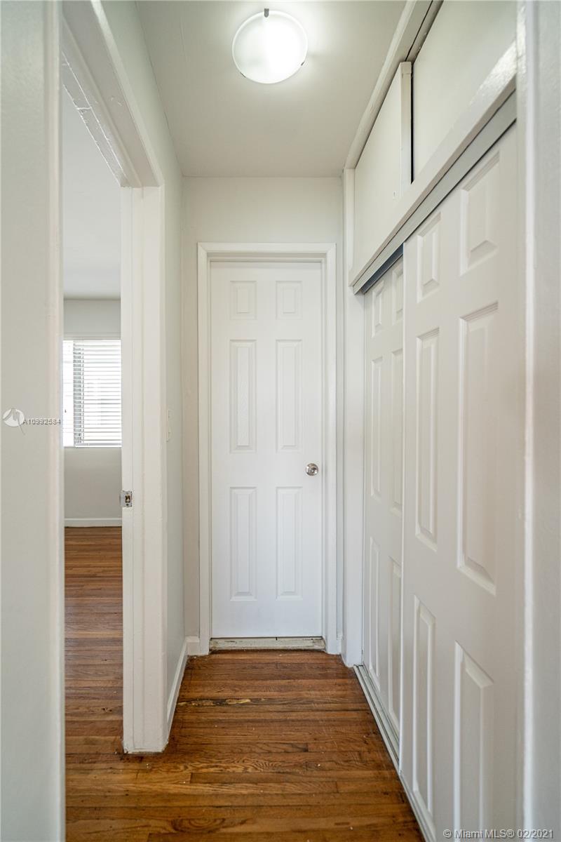See details / sq. ft. $ 2021-02-01 0 Photo