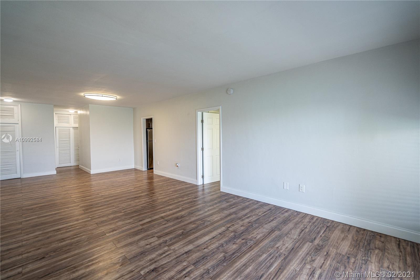 See details / sq. ft. $ 2021-02-01 0 Photo