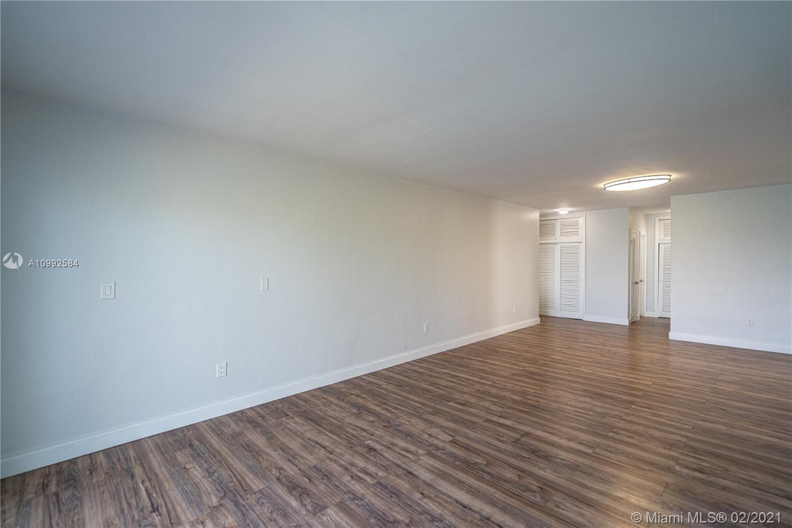 See details / sq. ft. $ 2021-02-01 0 Photo