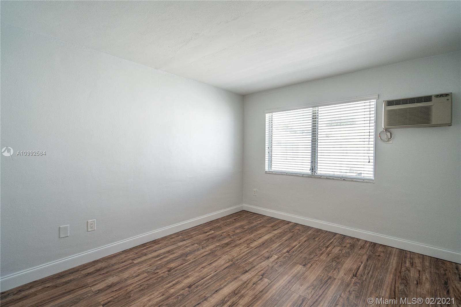 See details / sq. ft. $ 2021-02-01 0 Photo