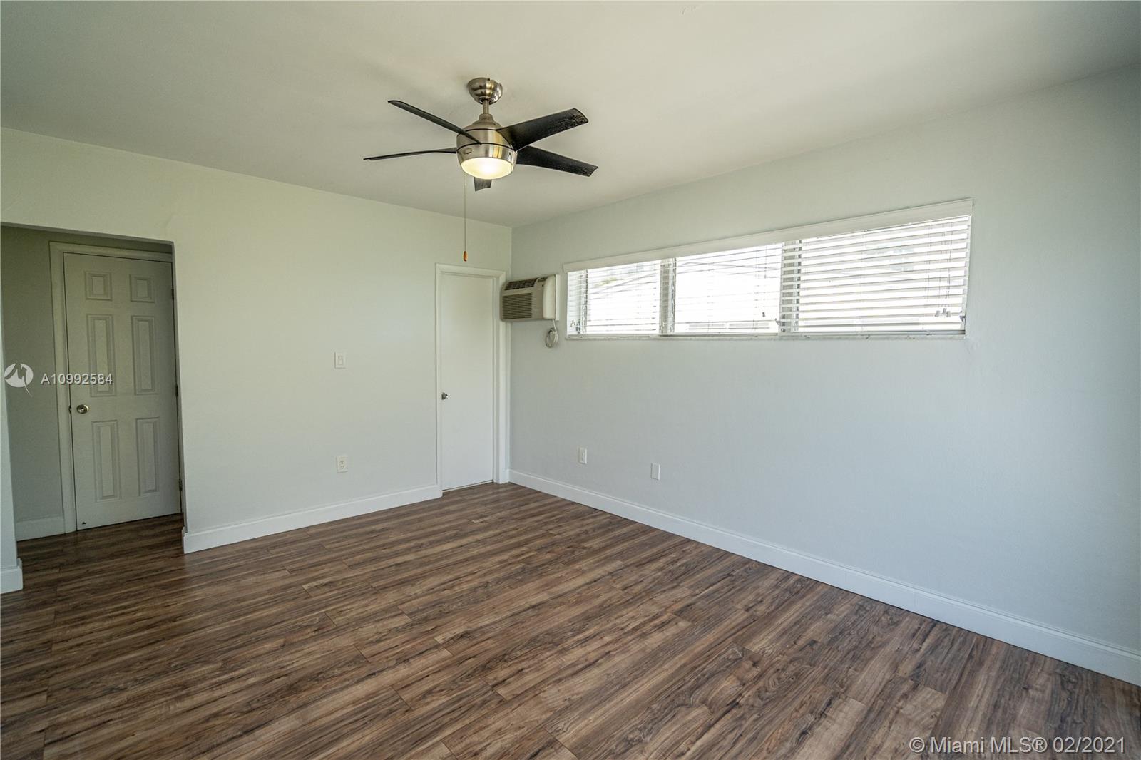 See details / sq. ft. $ 2021-02-01 0 Photo