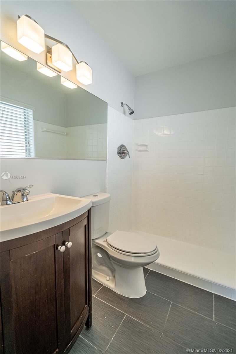 See details / sq. ft. $ 2021-02-01 0 Photo