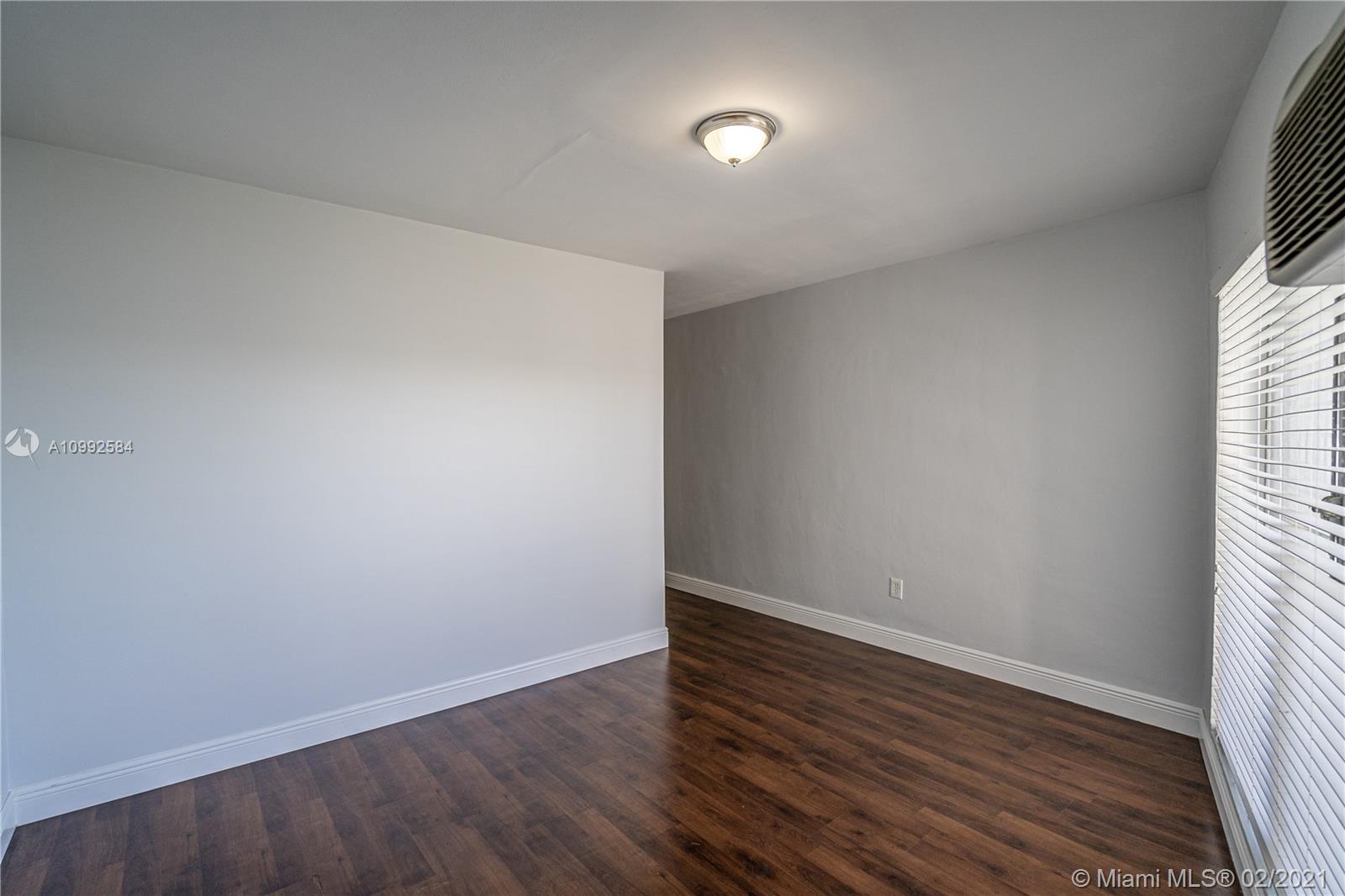 See details / sq. ft. $ 2021-02-01 0 Photo