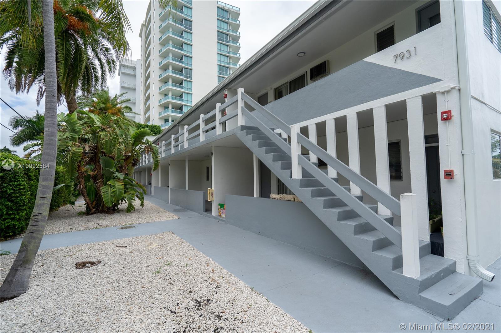 See details / sq. ft. $ 2021-02-01 0 Photo