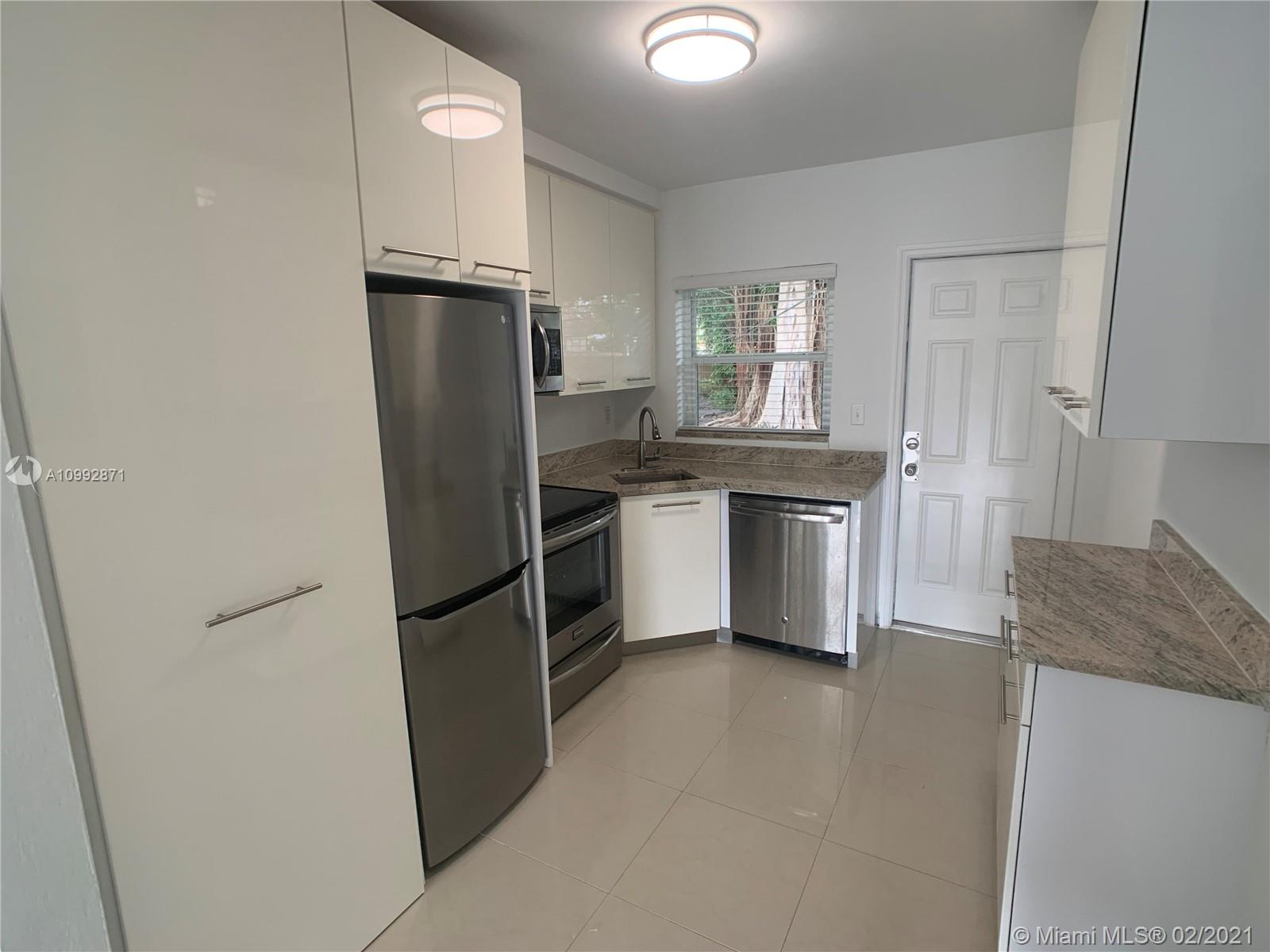See details / 1600 sq. ft. $ 2021-02-02 0 Photo