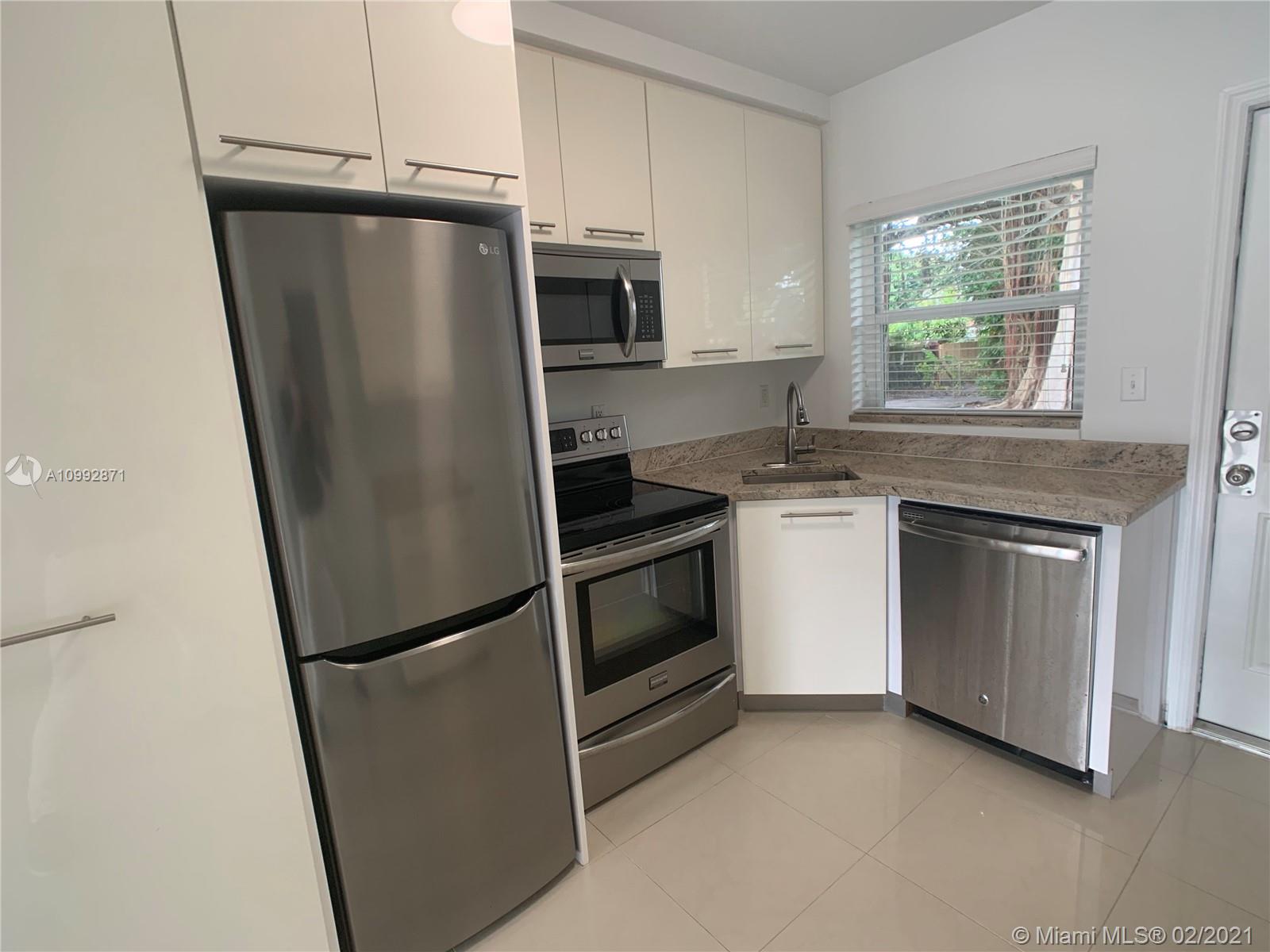 See details / 1600 sq. ft. $ 2021-02-02 0 Photo