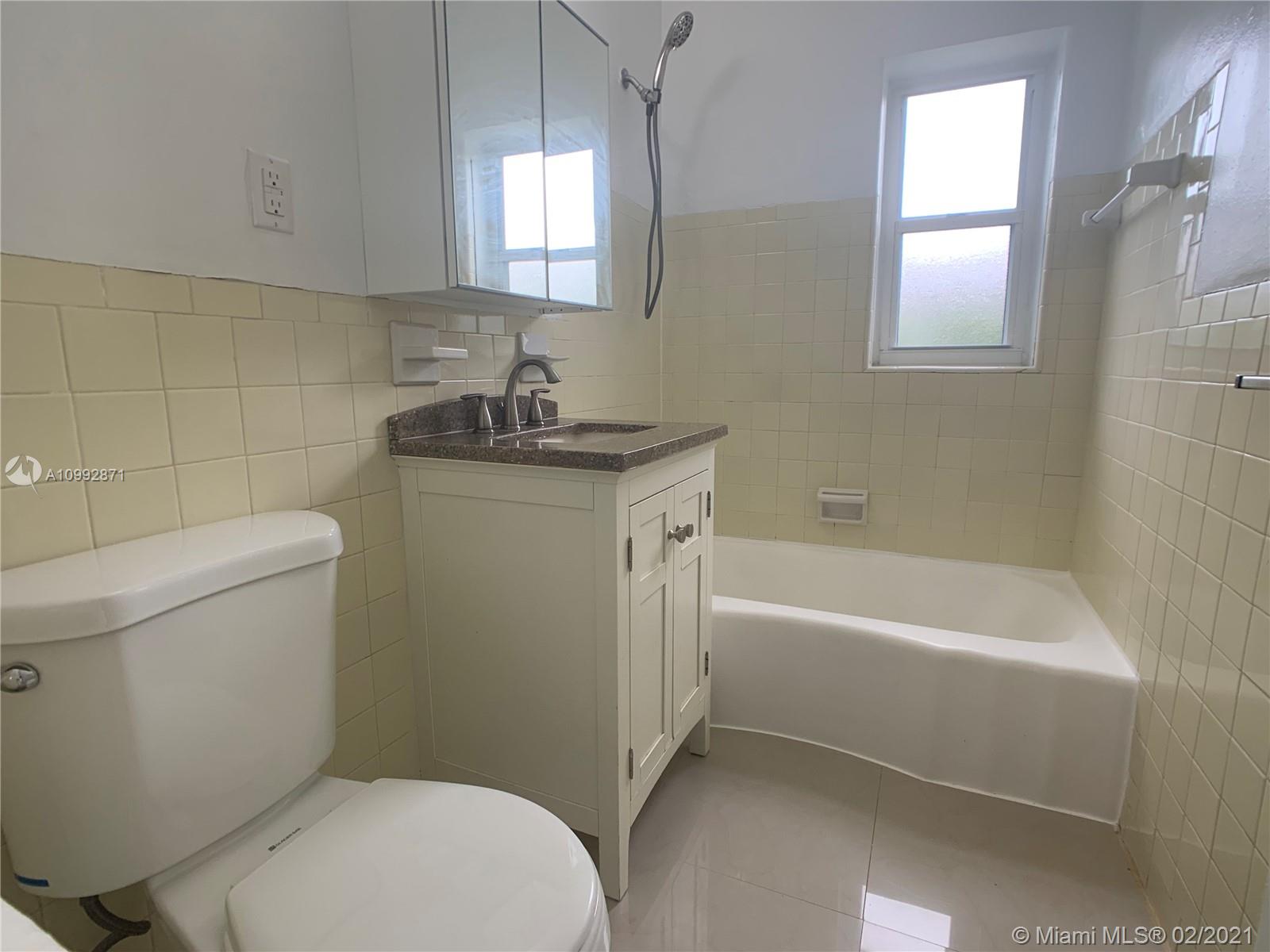 See details / 1600 sq. ft. $ 2021-02-02 0 Photo