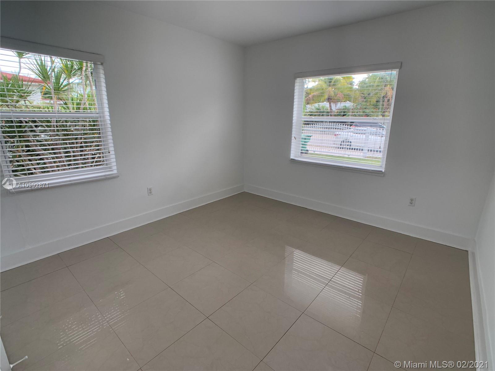 See details / 1600 sq. ft. $ 2021-02-02 0 Photo
