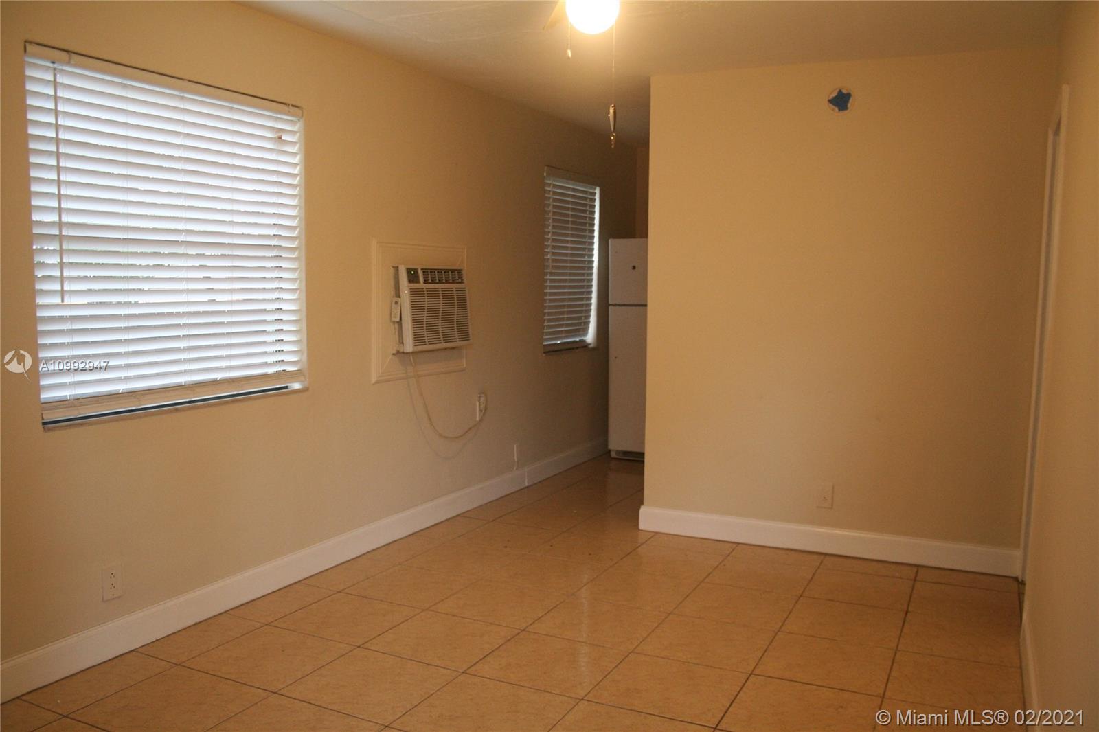 See details / 972 sq. ft. $ 2021-02-09 0 Photo