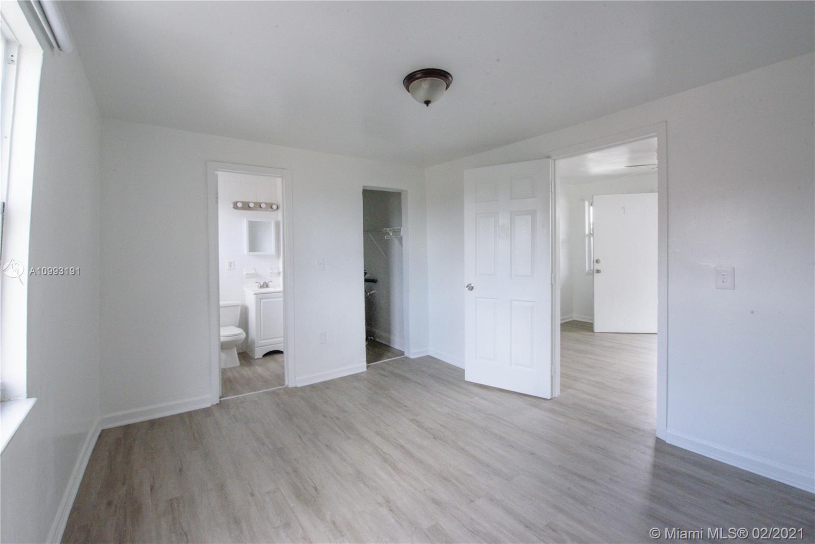 See details / 5776 sq. ft. $ 2021-03-04 0 Photo