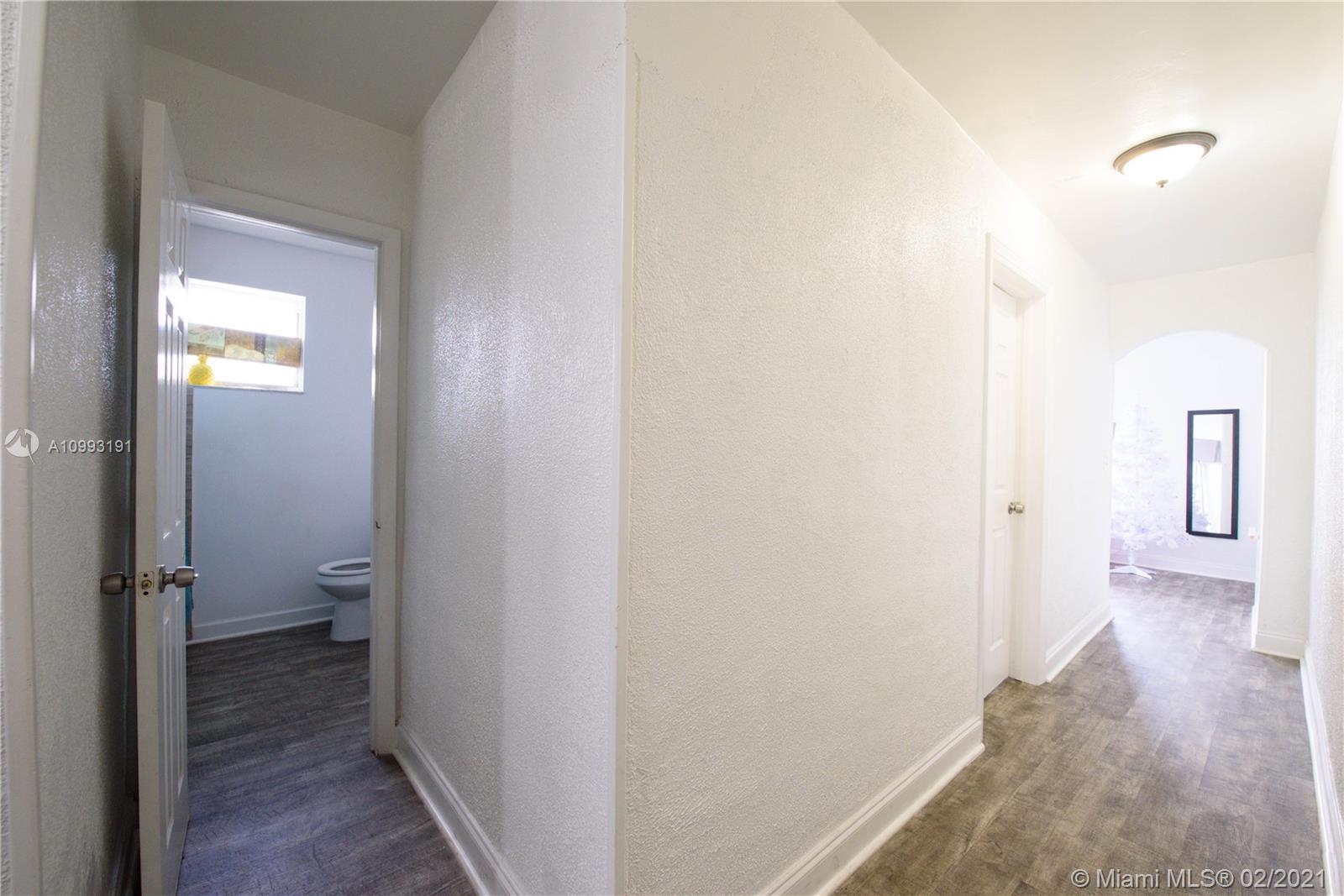 See details / 5776 sq. ft. $ 2021-03-04 0 Photo