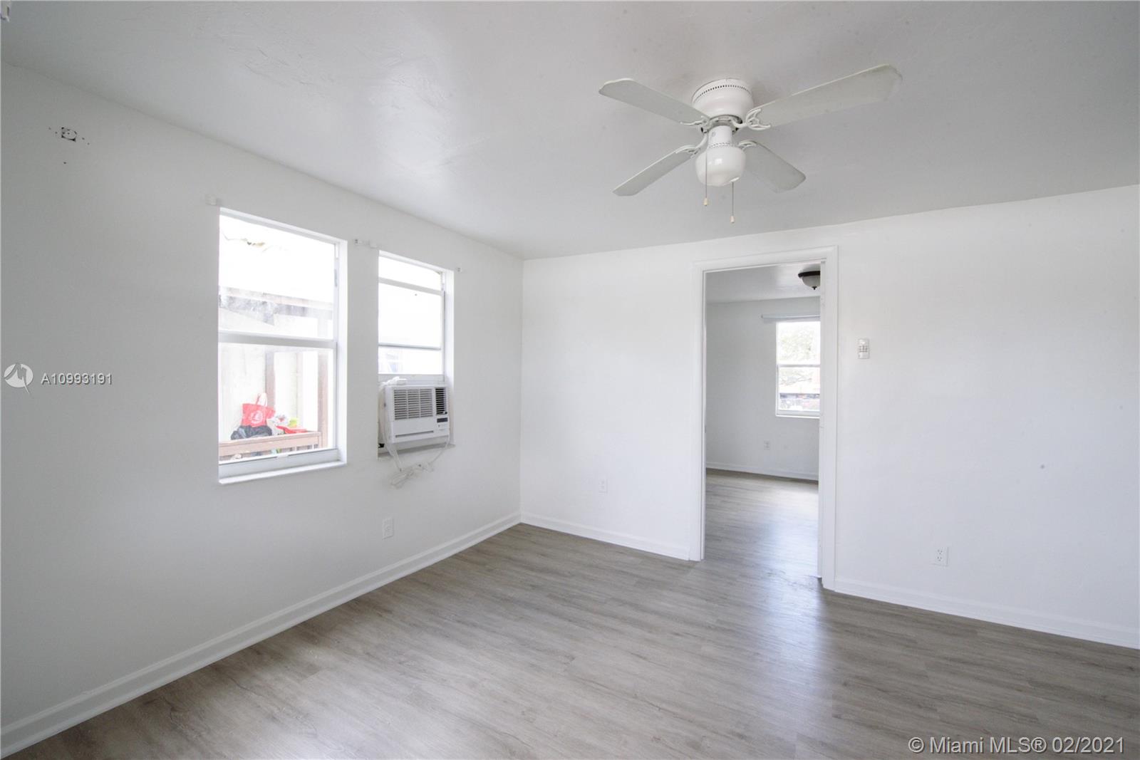 See details / 5776 sq. ft. $ 2021-03-04 0 Photo