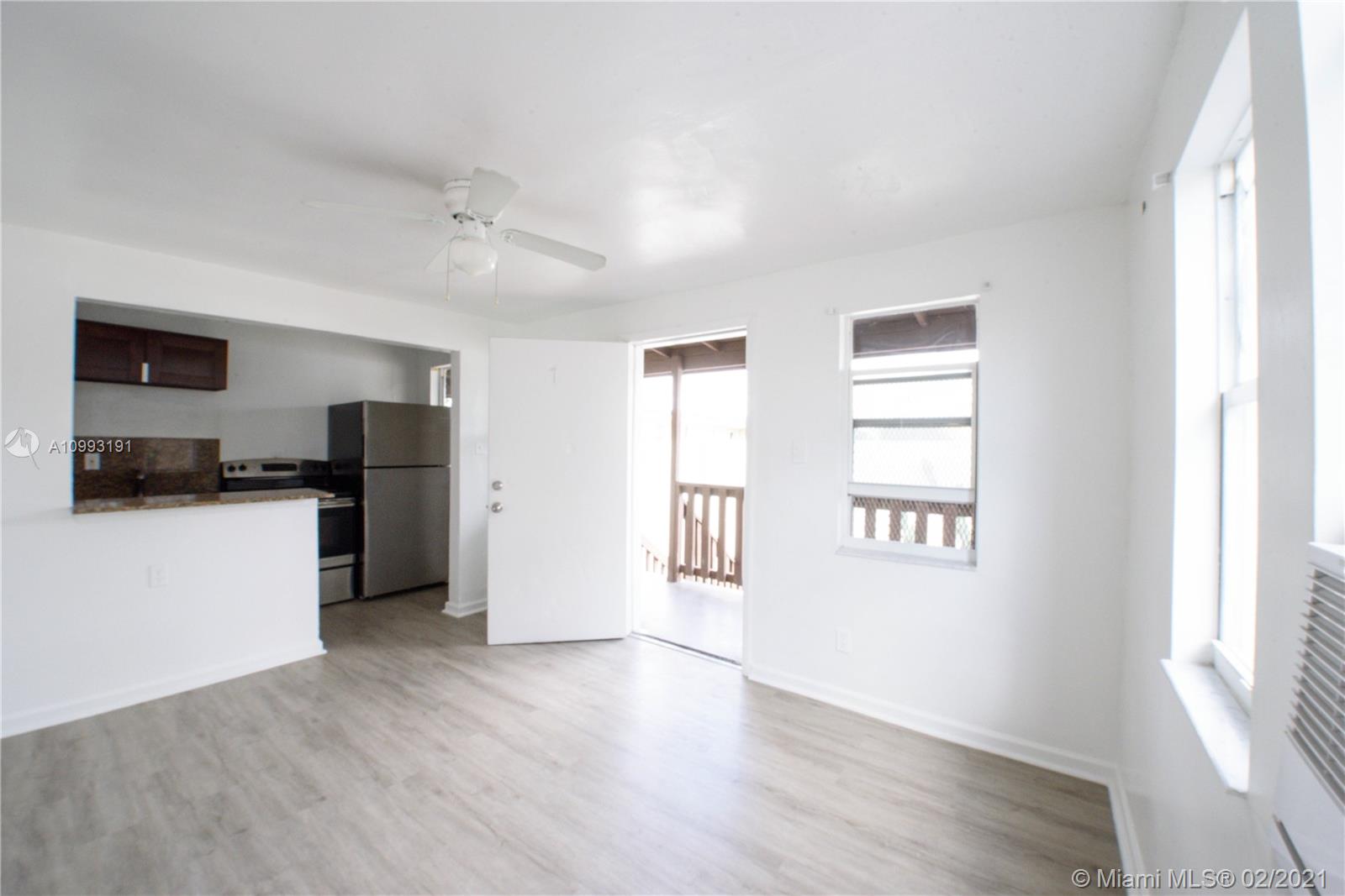 See details / 5776 sq. ft. $ 2021-03-04 0 Photo