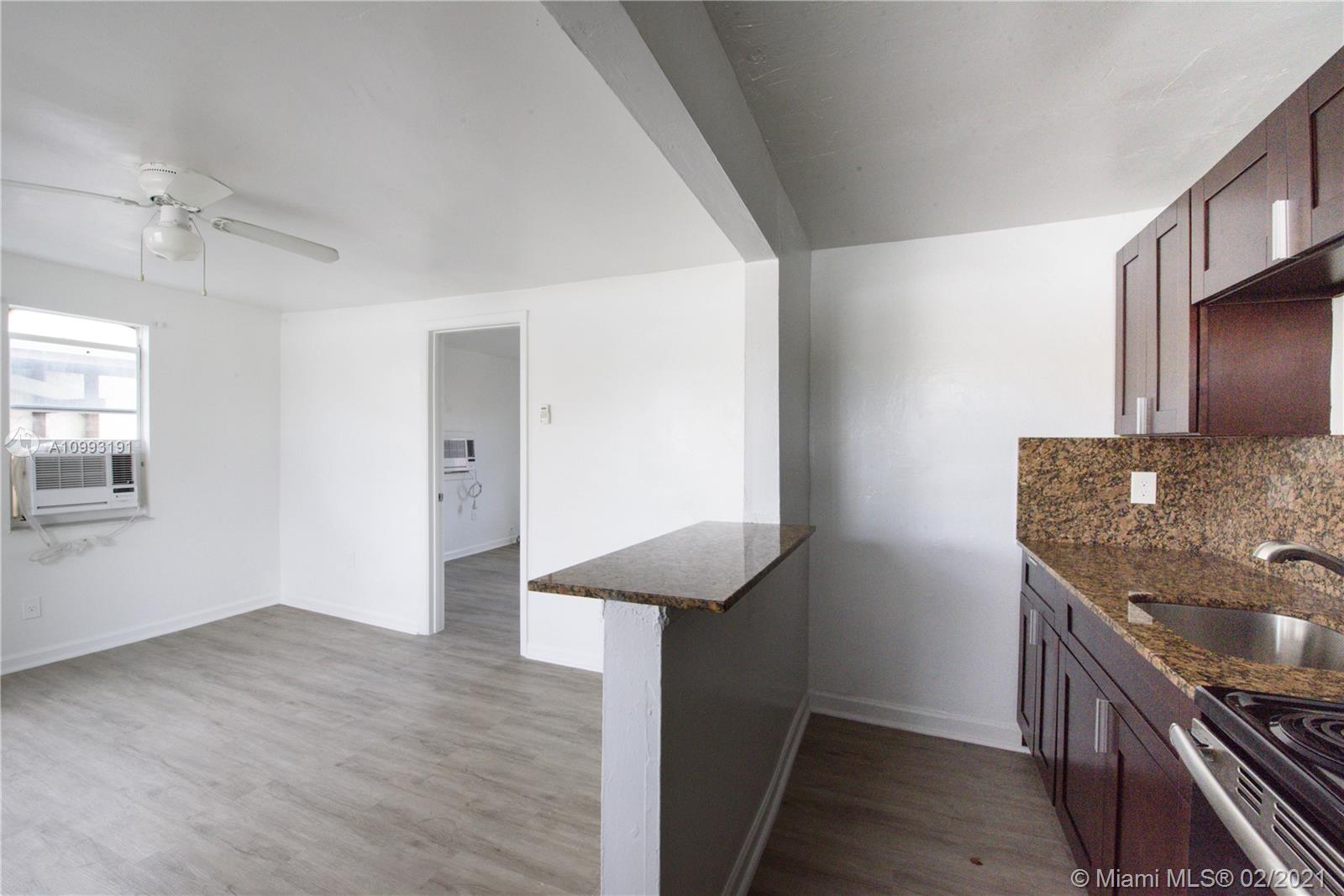 See details / 5776 sq. ft. $ 2021-03-04 0 Photo