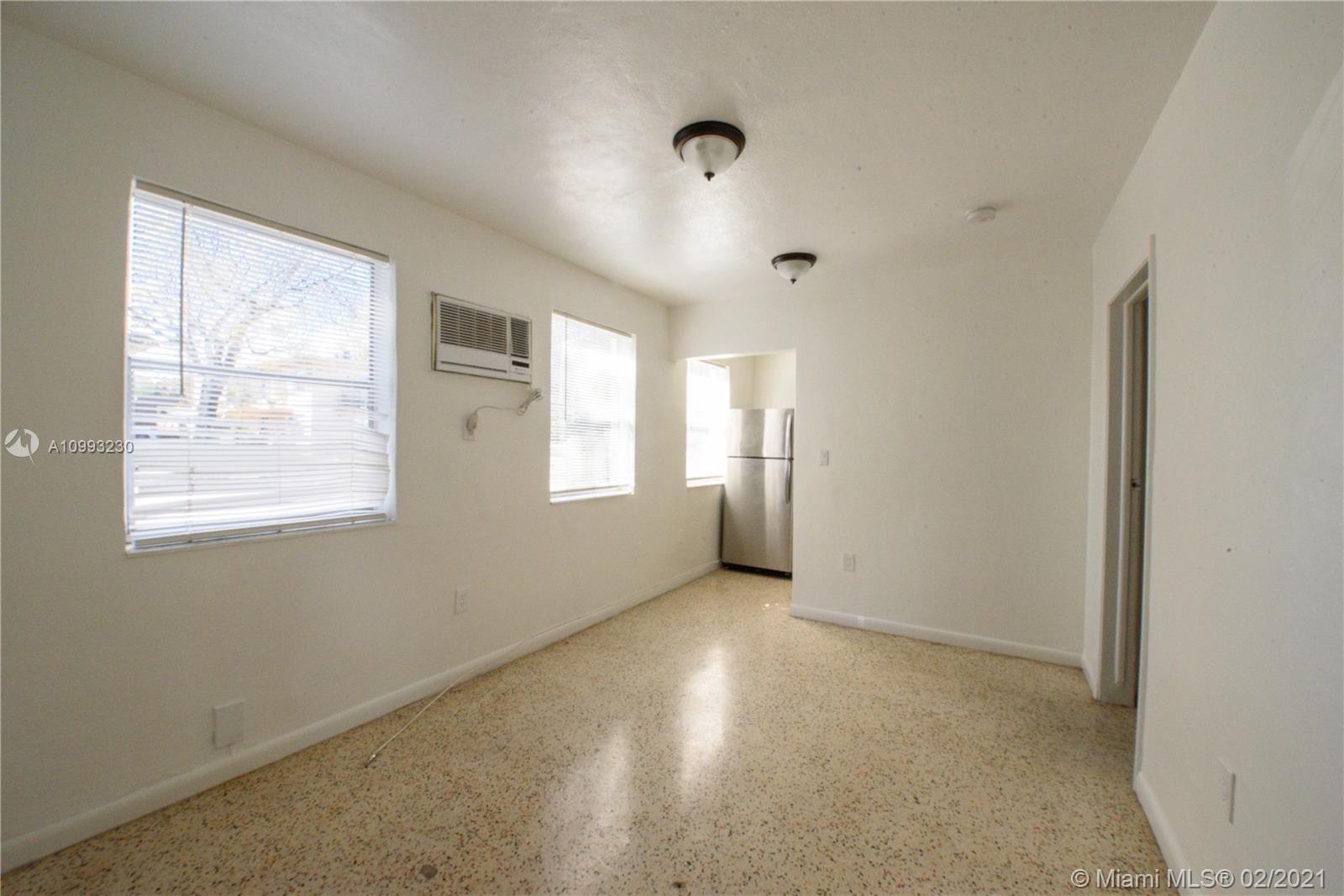 See details / 4244 sq. ft. $ 2021-03-04 0 Photo