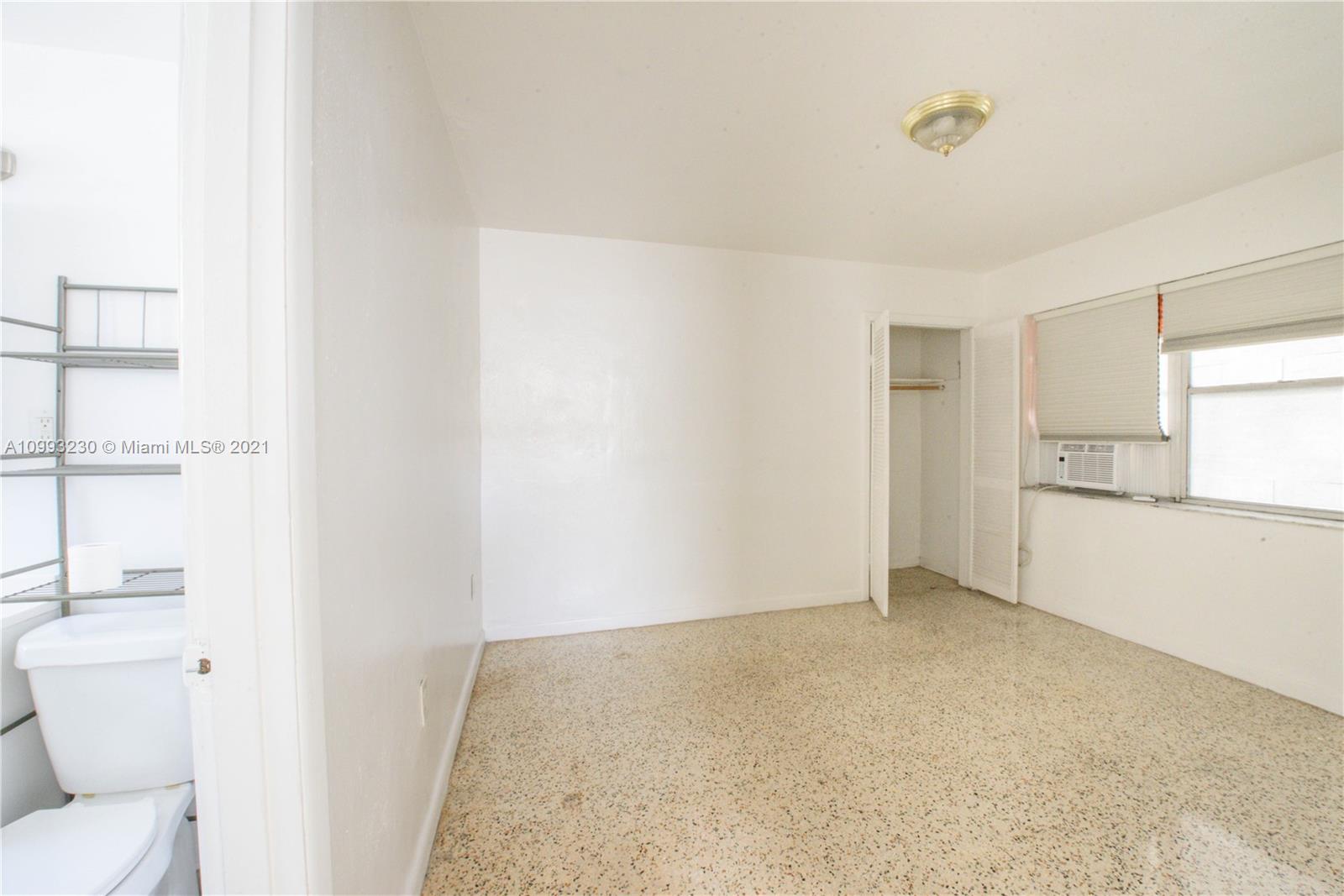 See details / 4244 sq. ft. $ 2021-03-04 0 Photo