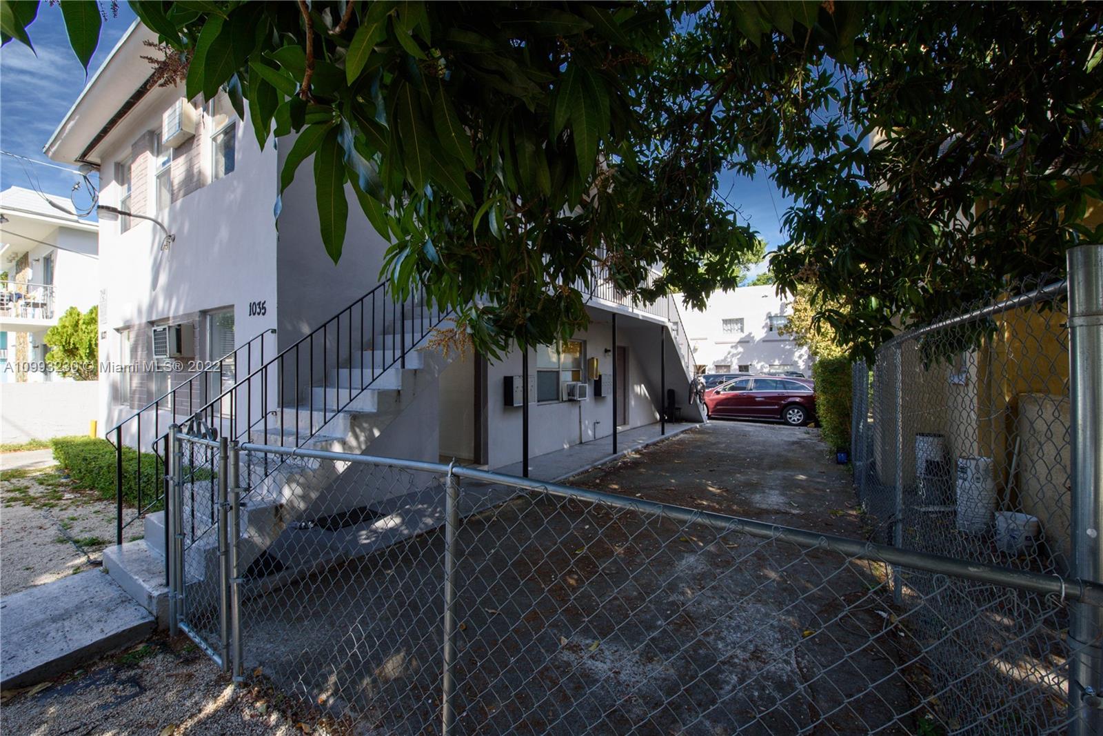 See details / 4244 sq. ft. $ 2021-03-04 0 Photo