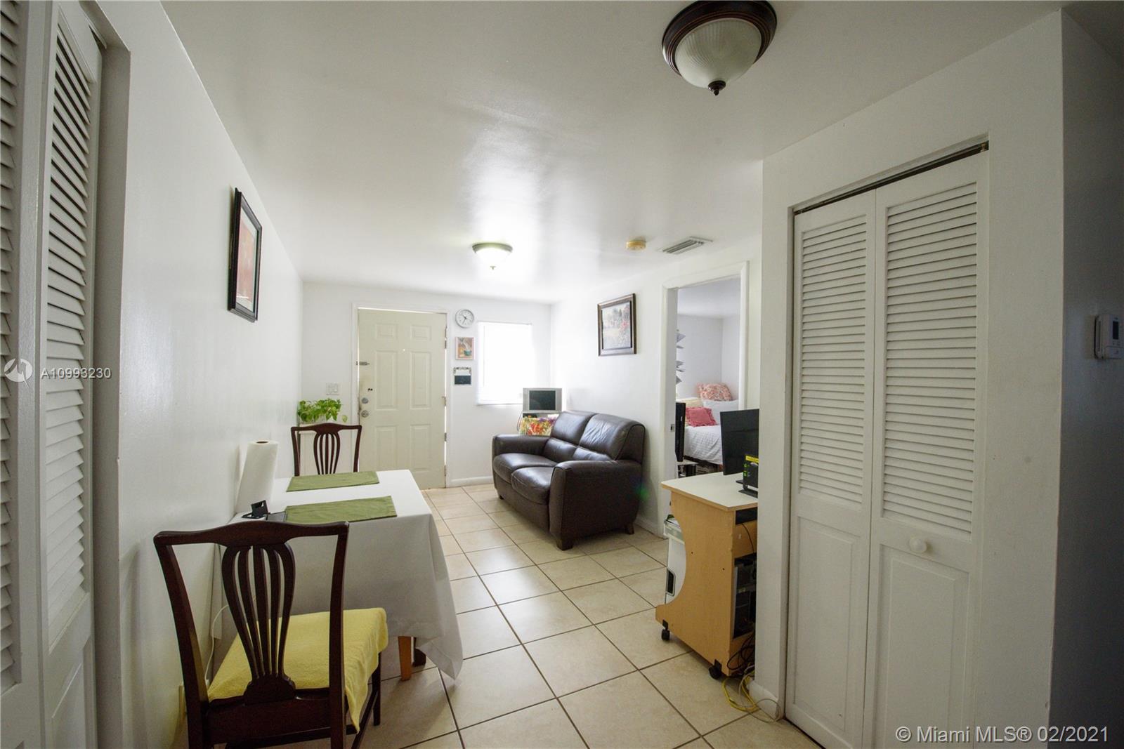 See details / 4244 sq. ft. $ 2021-03-04 0 Photo