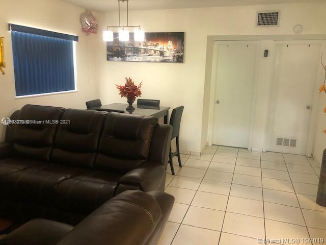 See details / 3115 sq. ft. $ 2021-03-31 0 Photo
