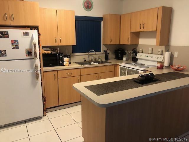See details / 3115 sq. ft. $ 2021-03-31 0 Photo