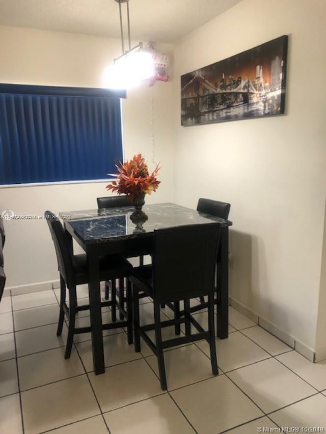 See details / 3115 sq. ft. $ 2021-03-31 0 Photo