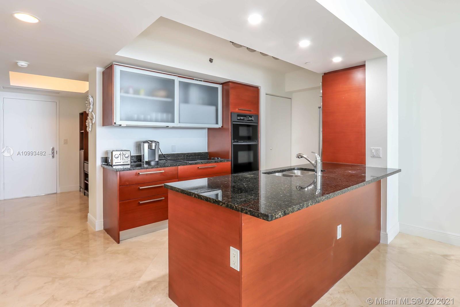 Ver detalles 3704 3 / 3 1675 sq. ft. $ 2021-02-10 0 foto