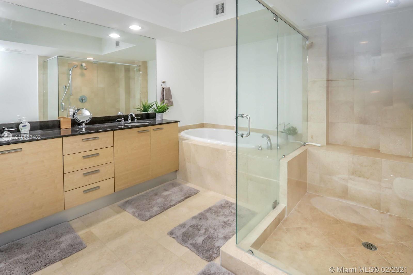 Ver detalles 3704 3 / 3 1675 sq. ft. $ 2021-02-10 0 foto
