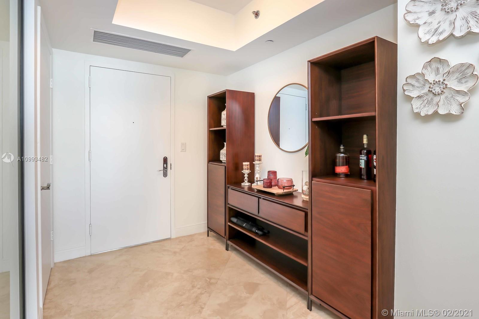 Ver detalles 3704 3 / 3 1675 sq. ft. $ 2021-02-10 0 foto