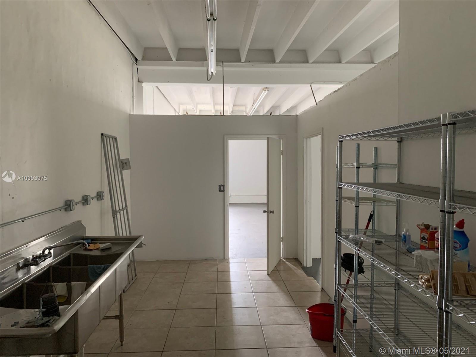 Ver detalles 233-235 / sq. ft. $ 2021-02-03 0 foto