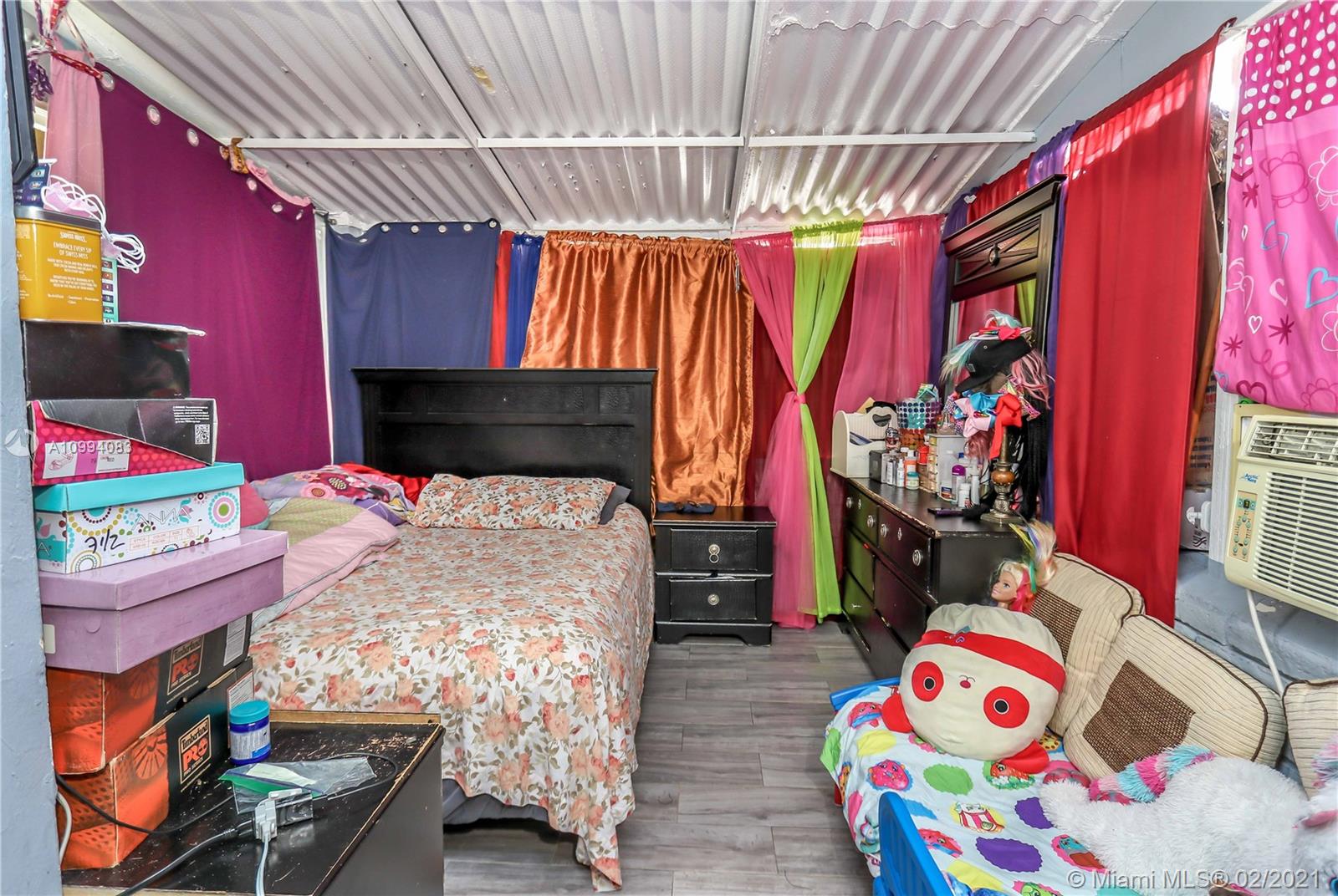 See details / 1602 sq. ft. $ 2021-02-04 0 Photo