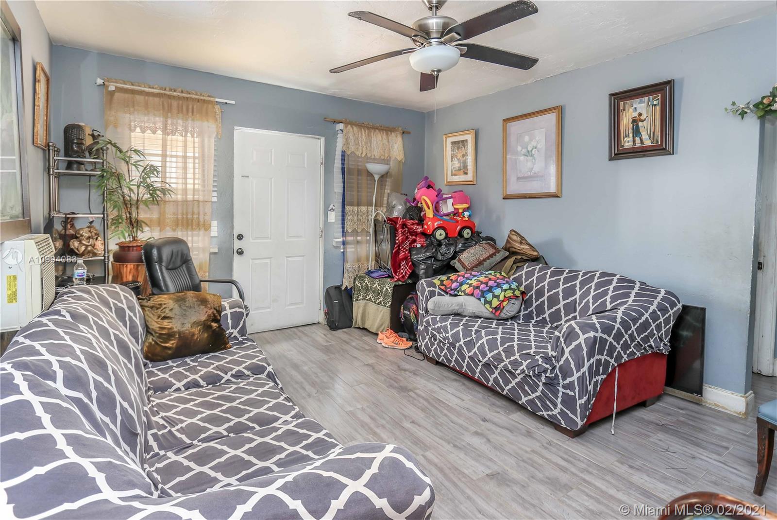 See details / 1602 sq. ft. $ 2021-02-04 0 Photo