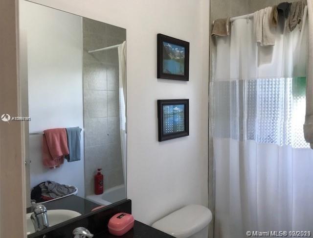 See details / 5508 sq. ft. $ 2021-02-04 0 Photo